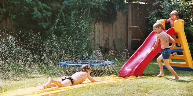 Wasservergnügen mit Hendrik, Sebastian und Jamie 2003