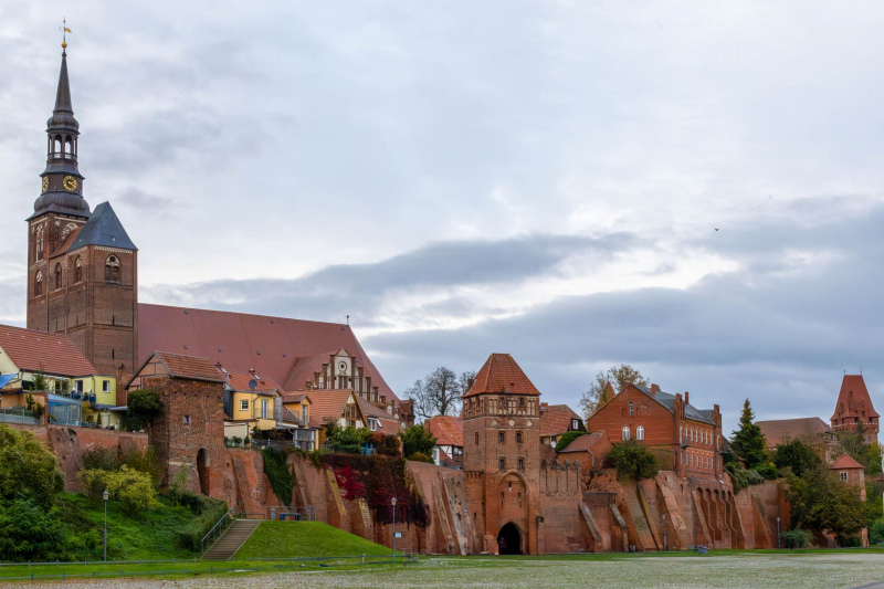 Kurzer Abstecher Kloster Jerichow und Tangermünde 2023 - St. St